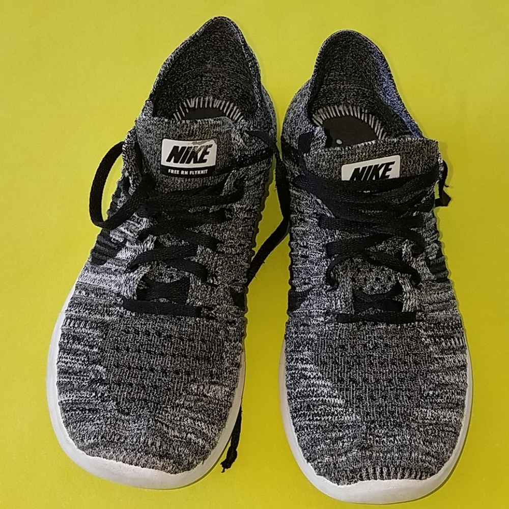 Nike Free shoes sneakers sz 7